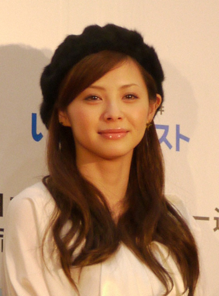 芸能 松浦亜弥 歌手活動再開の可能性は 率直な思い 今は自分に余裕がない いつかそうなるのかなあって ミニウサギはじめました 芸能ネタ アニメネタetcまとめて見ました